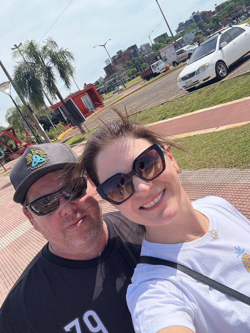 HOJE OS PARABÉNS VÃO PARA: MARCIELE TREVISOL IAGHER