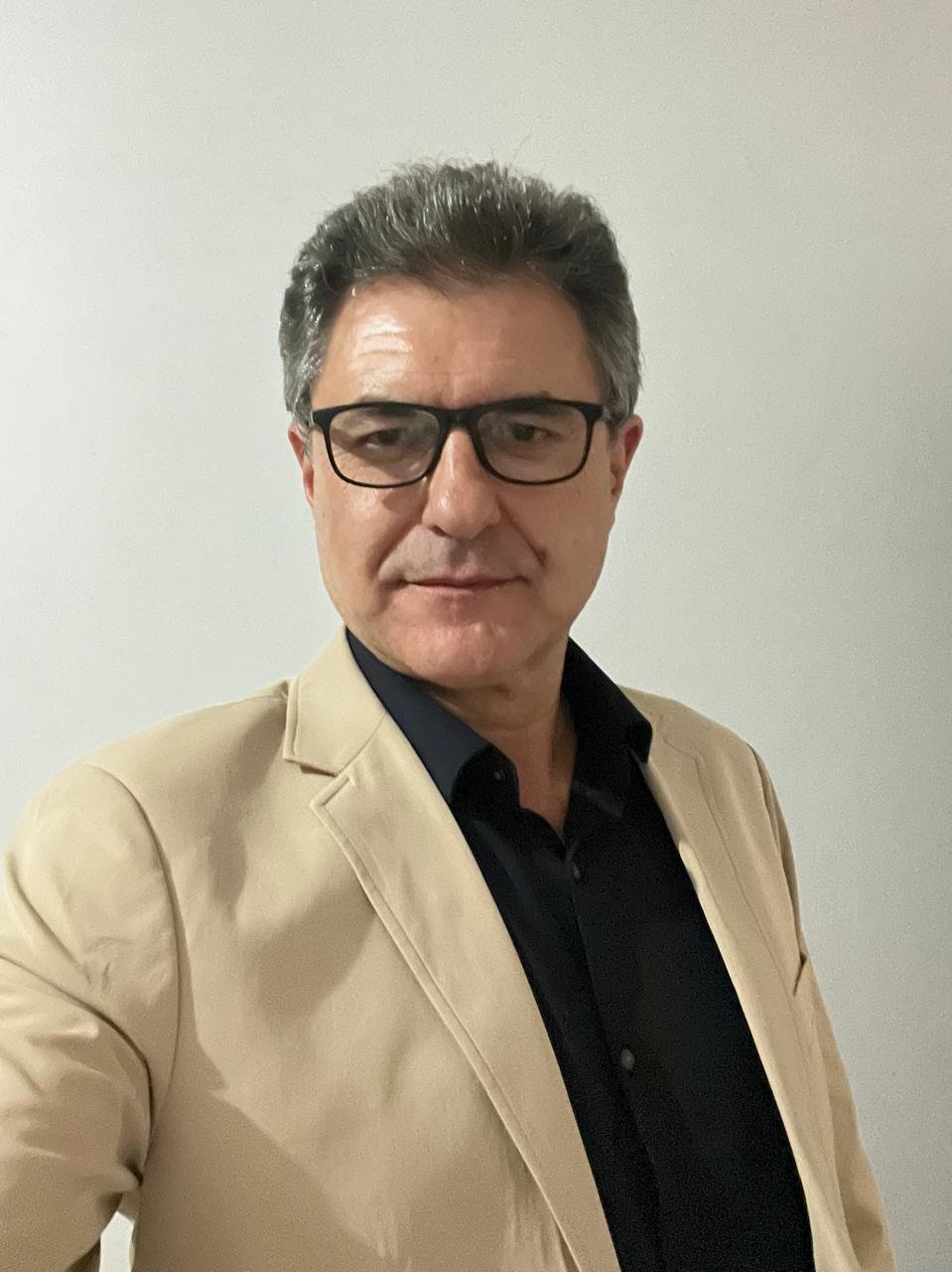 HOJE OS PARABÉNS VÃO PARA NELSON CIPRIANI