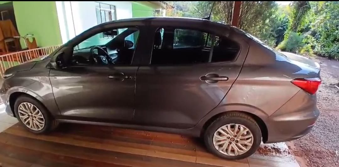 Fiat Cronos 1.8 Automático 2021