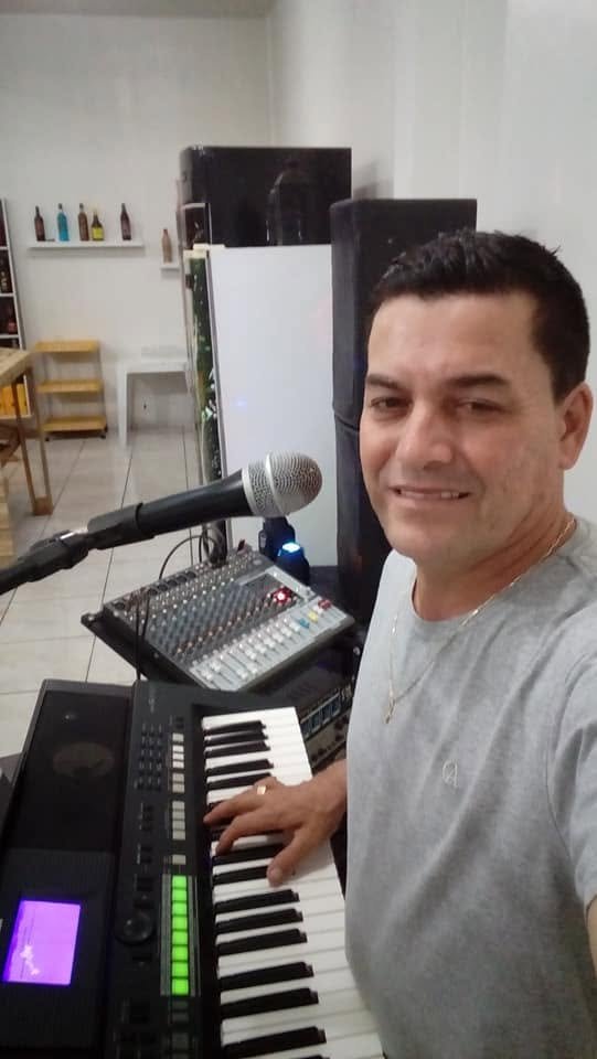 HOJE OS PARABÉNS VÃO PARA: VILSON DE LARA