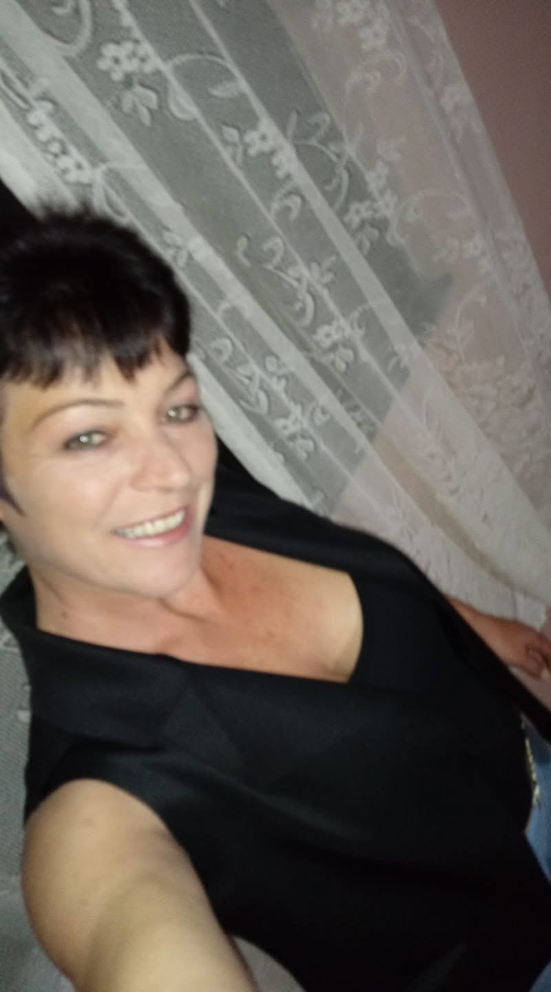 HOJE OS PARABÉNS VÃO PARA: ANGELA COPCESKI