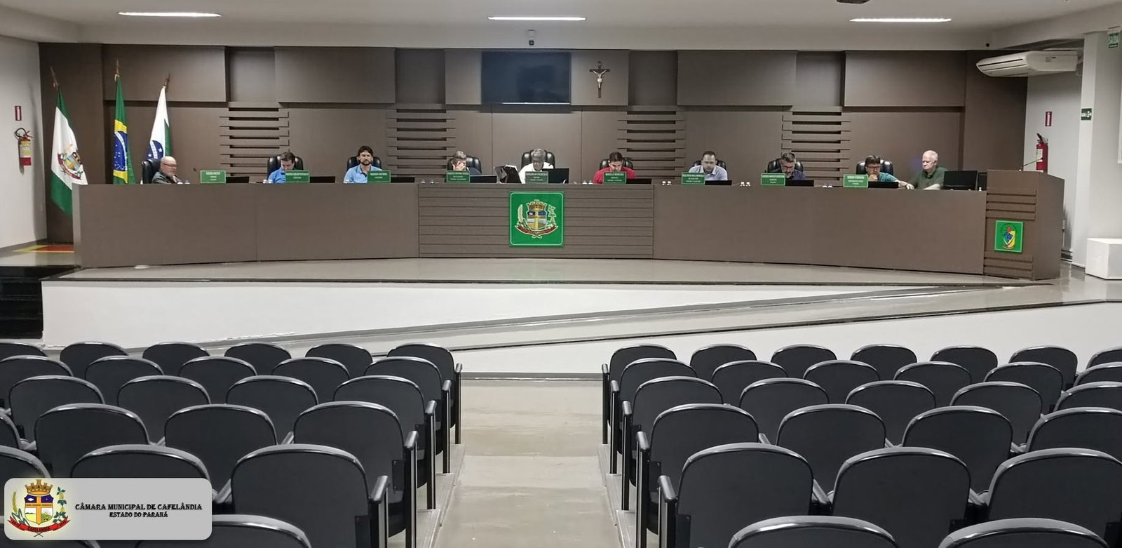 Resumo da Sessão Ordinária do dia 21 de setembro de 2026 às 19:00 Horas.