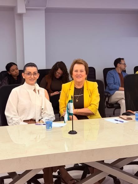 A presidente da ACICAF, Mariza Trevisol, participou da reunião do Conselho Deliberativo da Caciopar, realizada em Cascavel, acompanhada pela diretora do Núcleo ACICAF Mulher, Angélica Motter, e pela secretária executiva da entidade, Ligiane Duarte.